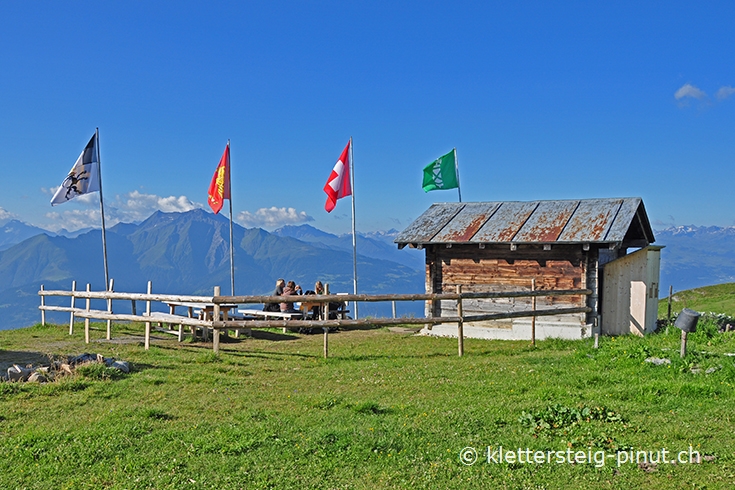 Alpen-Kiosk Tegia Pinut bei der Alp Flimserstein - Möglichkeit zur Zwischenverpflegung